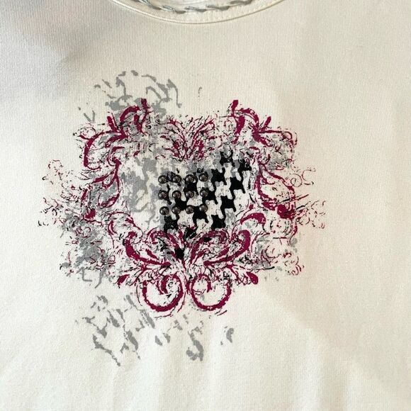 Rabe, new with tags, Long Sleeve T-Shirt, Cream with graphic and embroidery - Picture 3 of 7